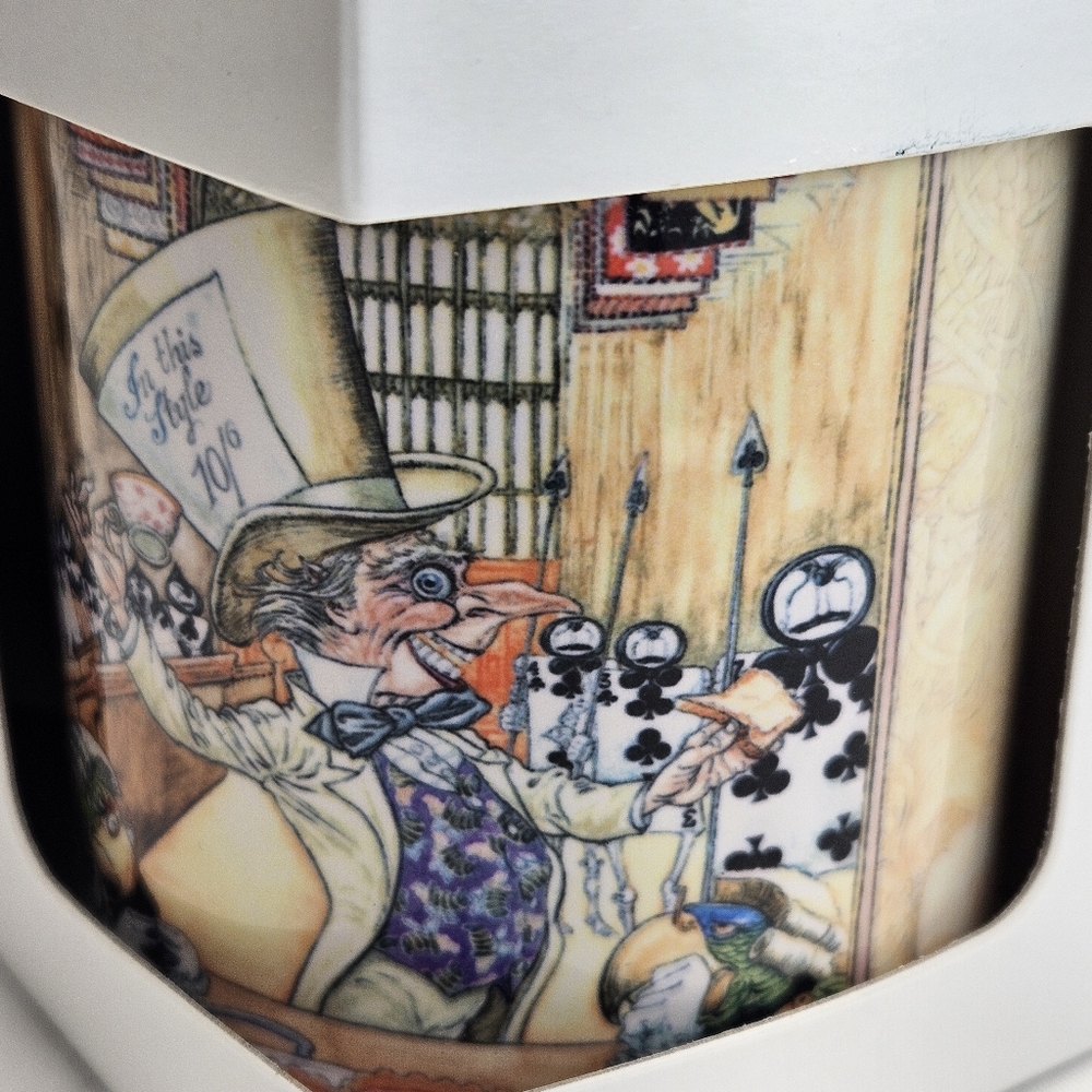 Alice In Wonderland Mad Hatter 10/6 Hat Coffee Mug Disney Classico 11 Oz New NIB